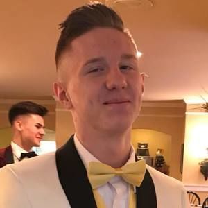 Meet your Posher, Brady